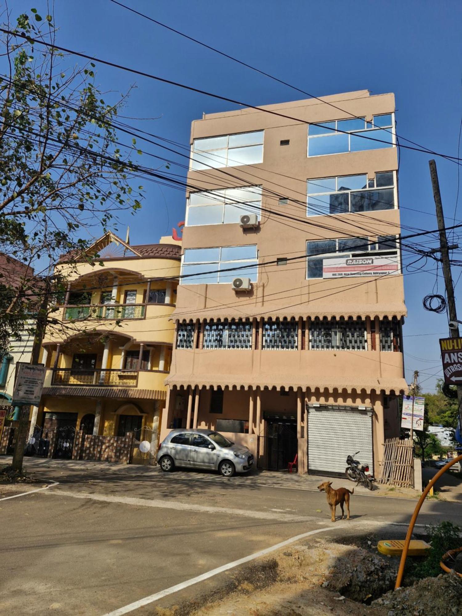 Raison Hotel Jamshedpur Exteriör bild