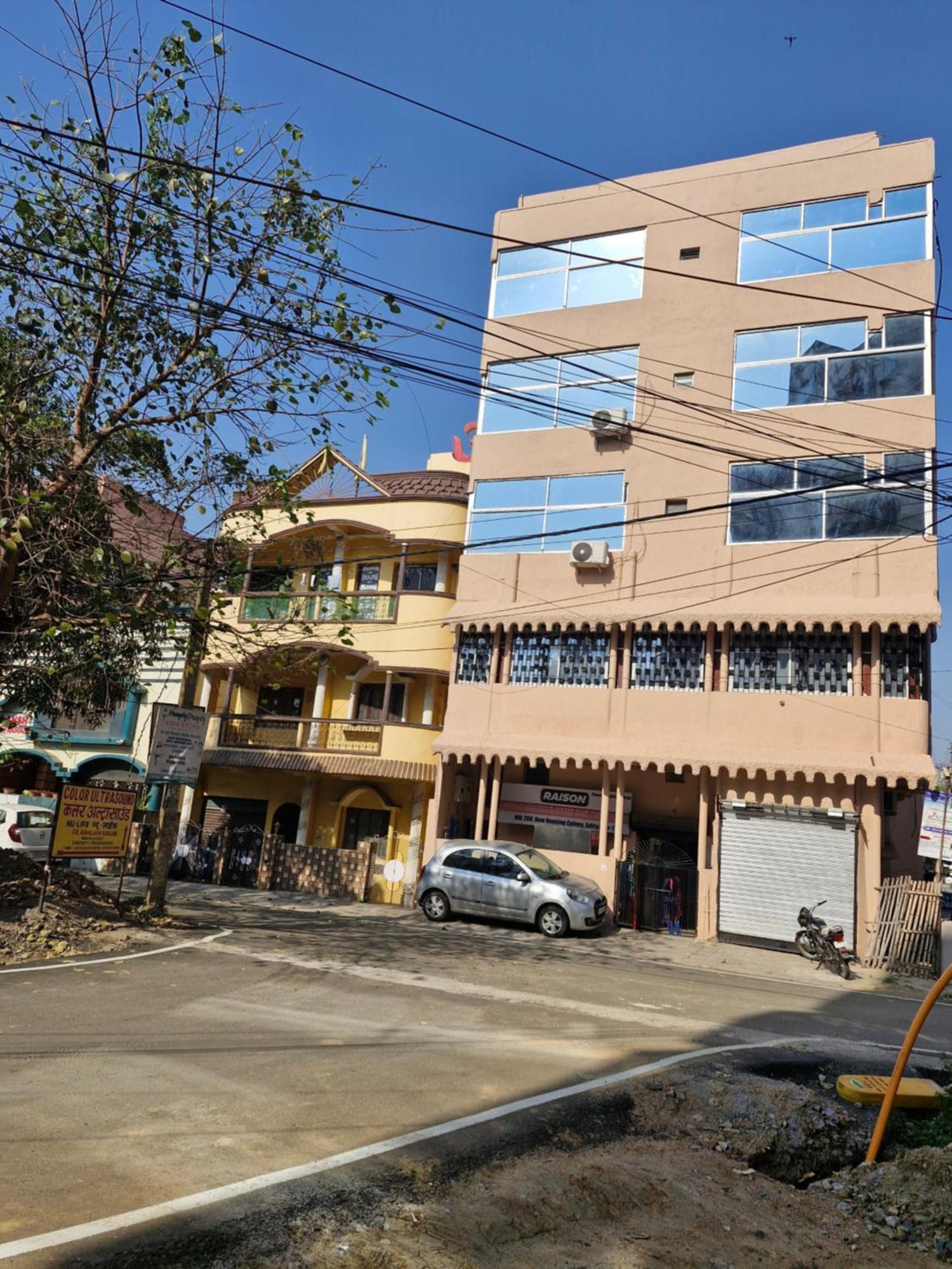 Raison Hotel Jamshedpur Exteriör bild